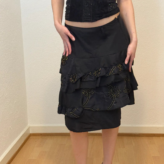 Vintage Black Ruffle Skirt with Floral Embroidery (S)