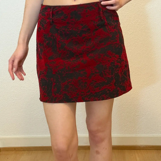 Vintage Red & Black Mini Skirt - 90s Vibes (S)