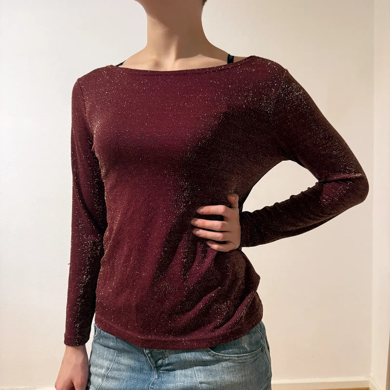 Y2K Burgundy Shimmer Long Sleeve Top – Vintage 2000s Sparkle Party Shirt (S)