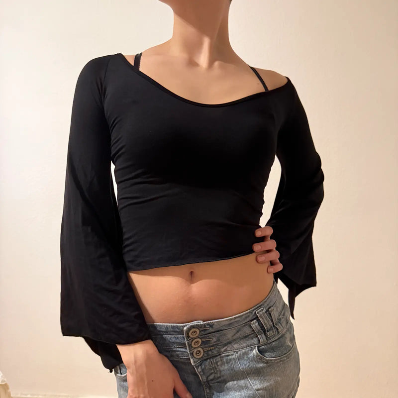 Black Crop Top with Bell Sleeves and Scoop Neck – Vintage 2000s (S)