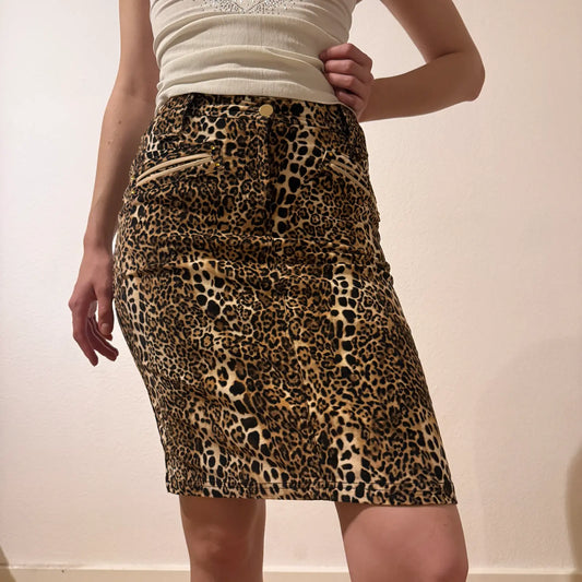 Y2K Leopard Print Pencil Skirt – High Waist with Zip Detail (S)