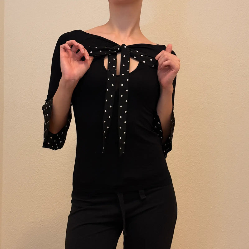 Haut noir à pois et nœud Coquette – Style romantique vintage des années 2000 (S)