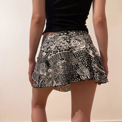 Y2K Black & White Psychedelic Print Wrap Mini Skirt – Tie Waist (S)