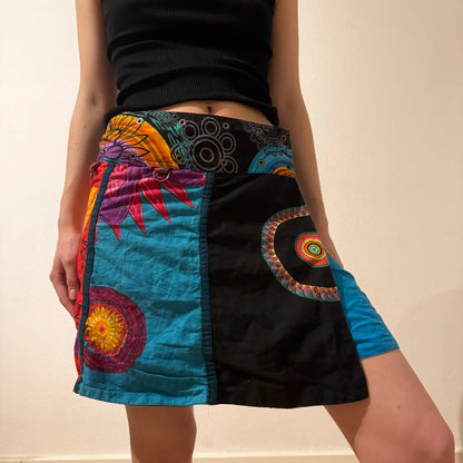 Retro Colorful Patchwork Boho Mini Skirt – Y2K Festival Vibes (S/M)