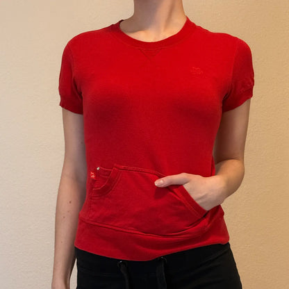 Y2K Red Fitted T-Shirt with Pocket – Sporty Retro 2000s (S)